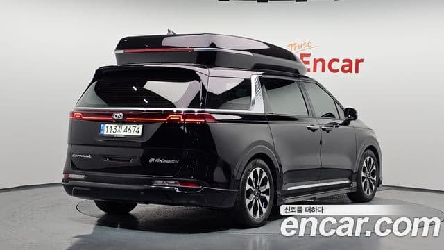 Kia Carnival 2021 — ფოტო 2/20
