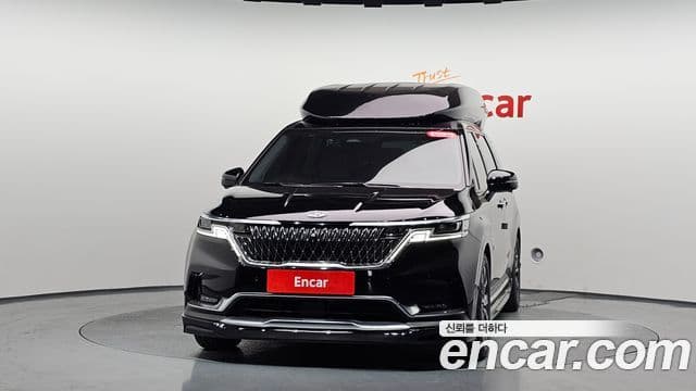 Kia Carnival 2021 — ფოტო 3/20
