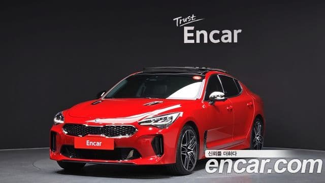 Kia Stinger 2021 — ფოტო 1/20