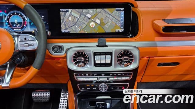 Mercedes-Benz G-Class 2022 — Photo 18/37