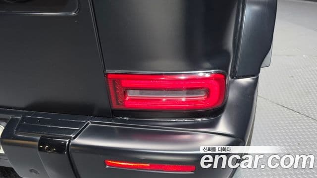 Mercedes-Benz G-Class 2022 — Photo 33/37