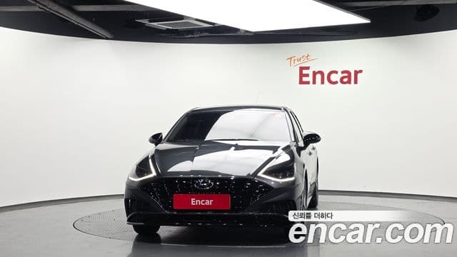 Hyundai Sonata 2021 — ფოტო 3/20