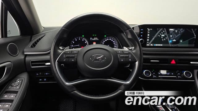 Hyundai Sonata 2021 — ფოტო 13/20