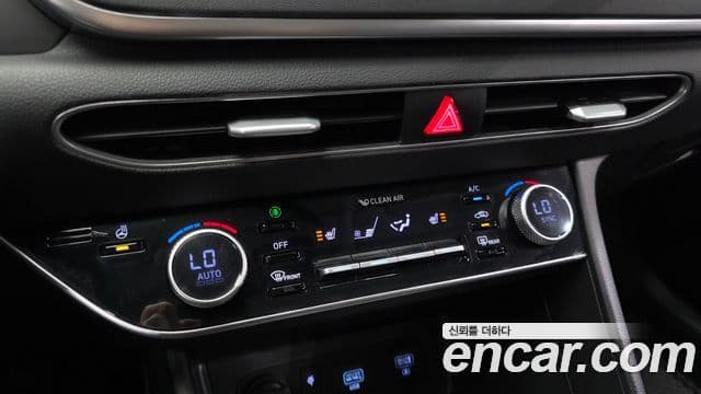 Hyundai Sonata 2021 — ფოტო 19/20