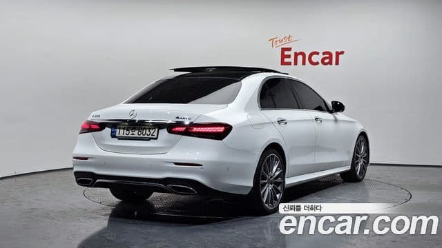 Mercedes-Benz E-Class 2022 — Фото 2/20