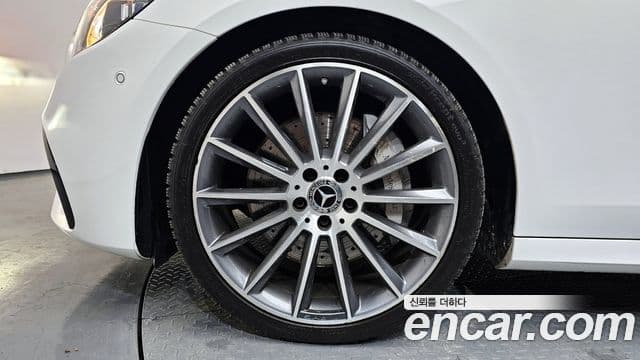 Mercedes-Benz E-Class 2022 — Фото 5/20