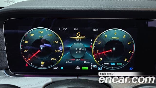 Mercedes-Benz E-Class 2022 — Фото 8/20