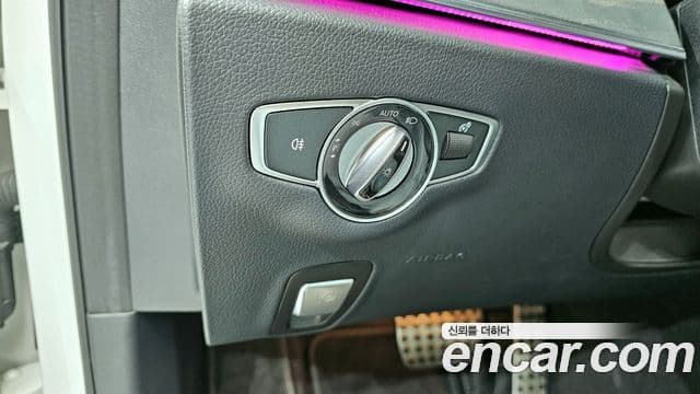 Mercedes-Benz E-Class 2022 — Фото 16/20