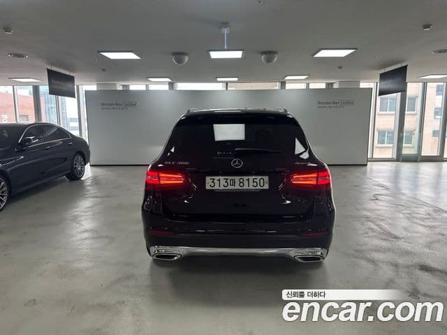 Mercedes-Benz GLC-Class 2019 — Şəkil 3/17