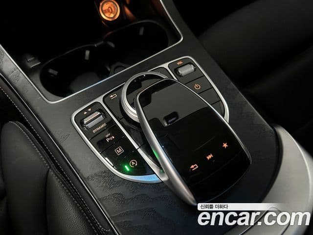 Mercedes-Benz GLC-Class 2019 — Şəkil 13/17