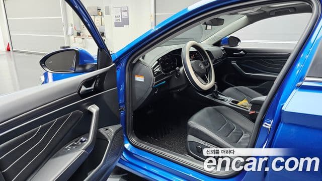 Volkswagen Jetta 2024 — Şəkil 10/20
