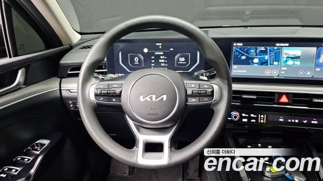 Kia K5 2024 — Şəkil 13/20