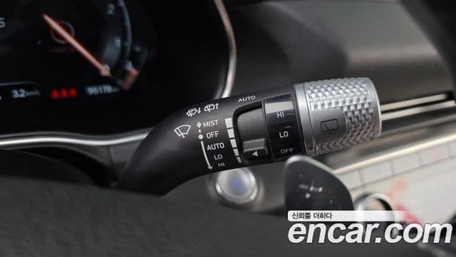 Genesis GV80 2022 — ფოტო 18/20