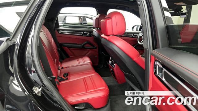 Porsche Cayenne 2021 — Şəkil 12/20