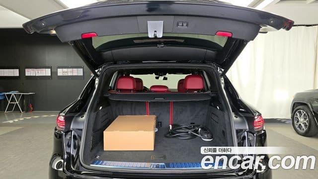 Porsche Cayenne 2021 — Şəkil 20/20