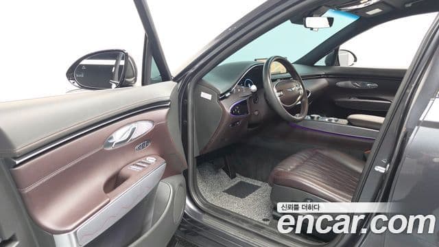 Genesis GV70 2021 — Şəkil 10/20
