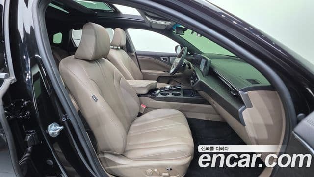 Kia K8 2023 — ფოტო 8/20