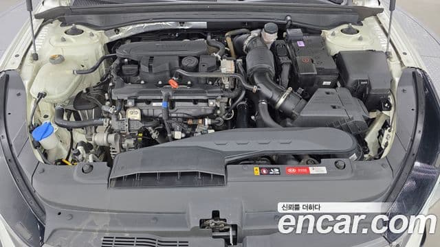 Kia K5 2020 — ფოტო 6/20