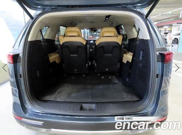Kia Carnival 2021 — Şəkil 16/20