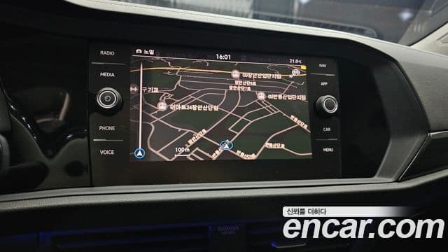 Volkswagen Jetta 2024 — Photo 16/31