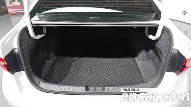 Volkswagen Jetta 2024 — Photo 19/31