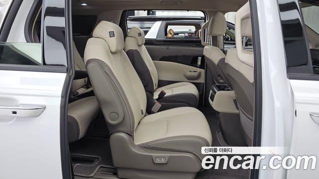Kia Carnival 2024 — ფოტო 12/20