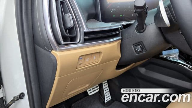 Kia Sorento 2024 — Photo 2/33