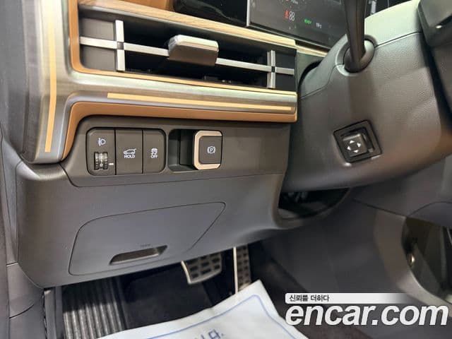 Hyundai Santa Fe 2024 — ფოტო 15/20