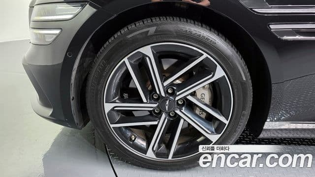 Genesis Electrified G80 2024 — ფოტო 5/20