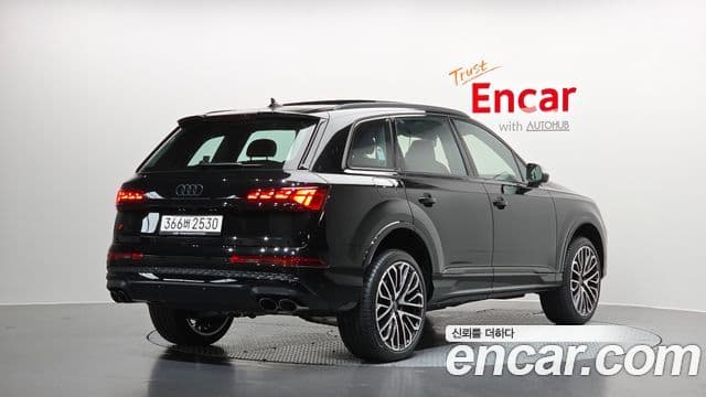 Audi SQ7 2026 — ფოტო 28/34