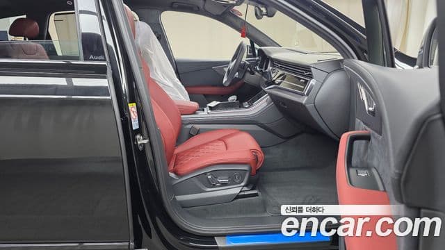 Audi SQ7 2026 — ფოტო 31/34