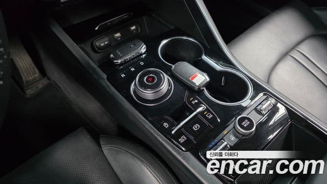 Kia K5 2022 — Şəkil 9/20