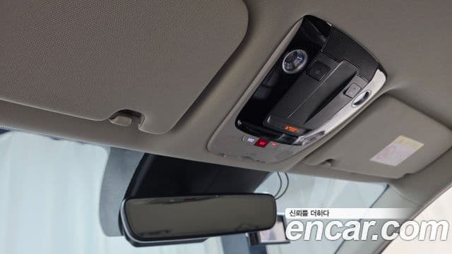 Kia K5 2022 — Şəkil 18/20