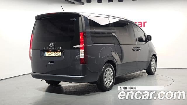 Hyundai Staria 2021 — Şəkil 2/20