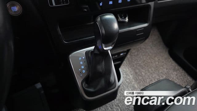 Hyundai Staria 2021 — Şəkil 9/20