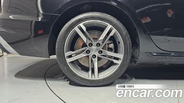 Audi A4 2021 — ფოტო 4/20