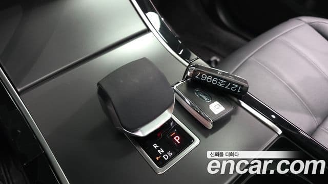 Land Rover Range Rover Evoque 2025 — ფოტო 9/20