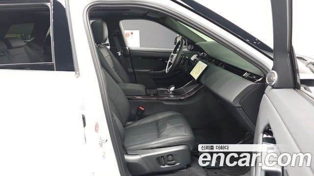 Land Rover Range Rover Evoque 2025 — ფოტო 11/20