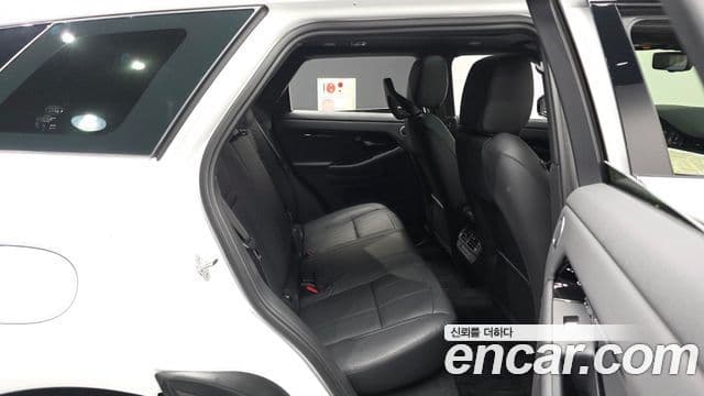 Land Rover Range Rover Evoque 2025 — ფოტო 12/20