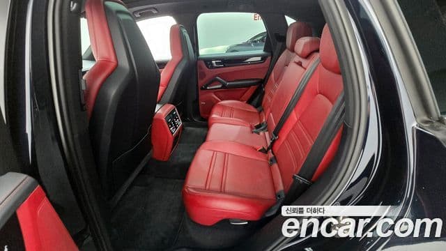 Porsche Cayenne 2019 — Şəkil 12/20
