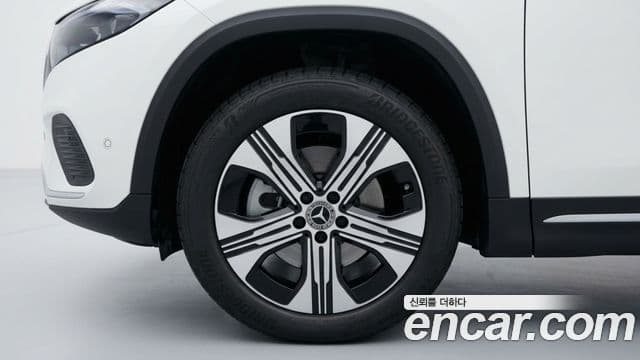 Mercedes-Benz EQA 2025 — ფოტო 9/11