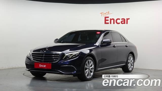 Mercedes-Benz E-Class 2019 — ფოტო 1/20