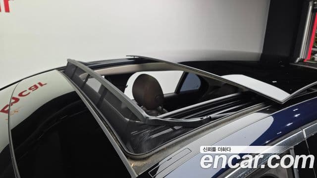 Mercedes-Benz E-Class 2019 — ფოტო 19/20