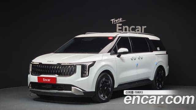 Kia Carnival 2025 — Фото 1/20