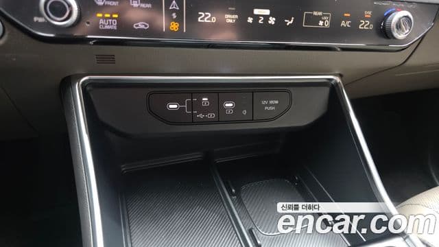 Kia Carnival 2025 — Фото 19/20