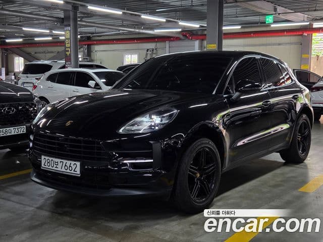 Porsche Macan 2019 — ფოტო 19/19