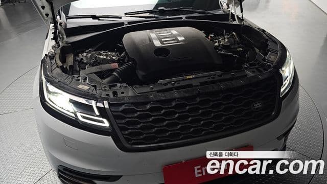 Land Rover Range Rover Velar 2021 — Şəkil 6/20