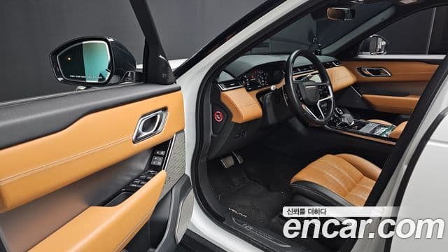 Land Rover Range Rover Velar 2021 — Şəkil 11/20