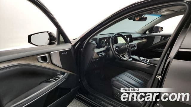 Kia K8 2023 — Şəkil 10/20