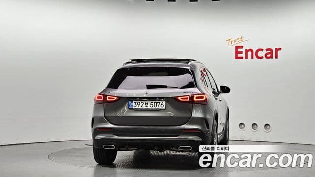 Mercedes-Benz GLA-Class 2023 — ფოტო 3/20